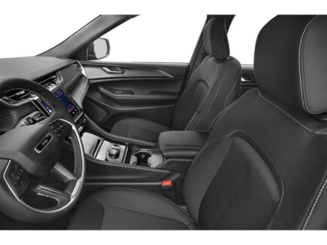 2025 Jeep Grand Cherokee Laredo 4x4