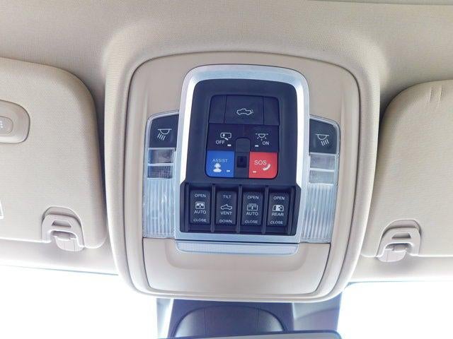 2021 RAM 1500 Laramie Crew Cab 4x4 5'7' Box