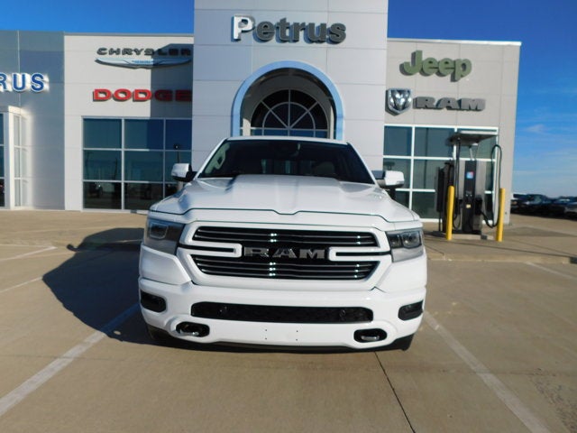 2022 RAM 1500 Laramie Crew Cab 4x4 5'7' Box