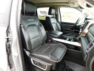 2022 RAM 1500 Laramie Crew Cab 4x4 5'7' Box