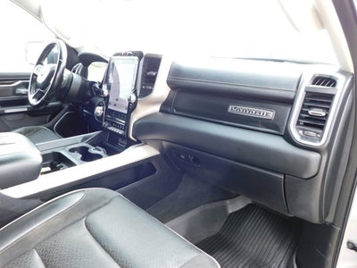 2022 RAM 1500 Laramie Crew Cab 4x4 5'7' Box