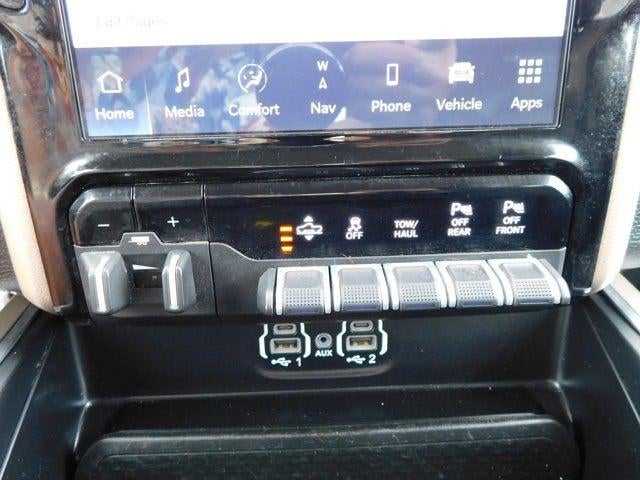 2022 RAM 1500 Laramie Crew Cab 4x4 5'7' Box