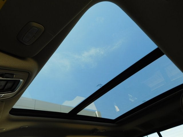 2022 RAM 1500 Laramie Crew Cab 4x4 5'7' Box