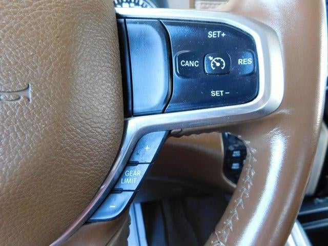 2022 RAM 1500 Laramie Crew Cab 4x4 5'7' Box