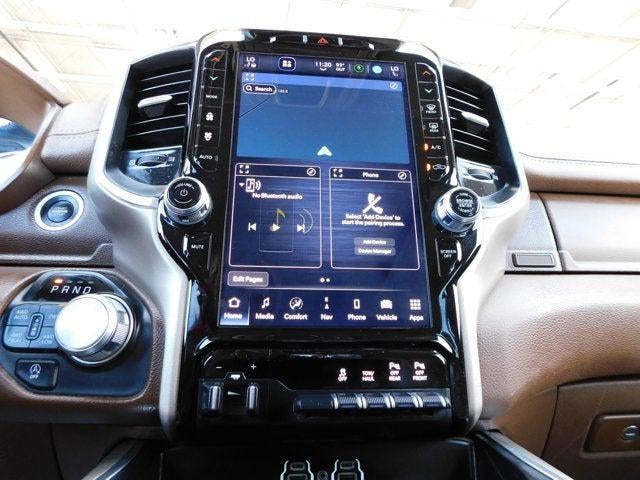 2022 RAM 1500 Laramie Crew Cab 4x4 5'7' Box