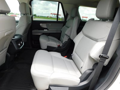 2026 Ford Expedition Active
