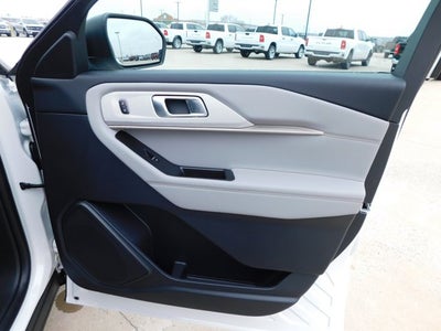 2026 Ford Explorer Active w/100A Pkg