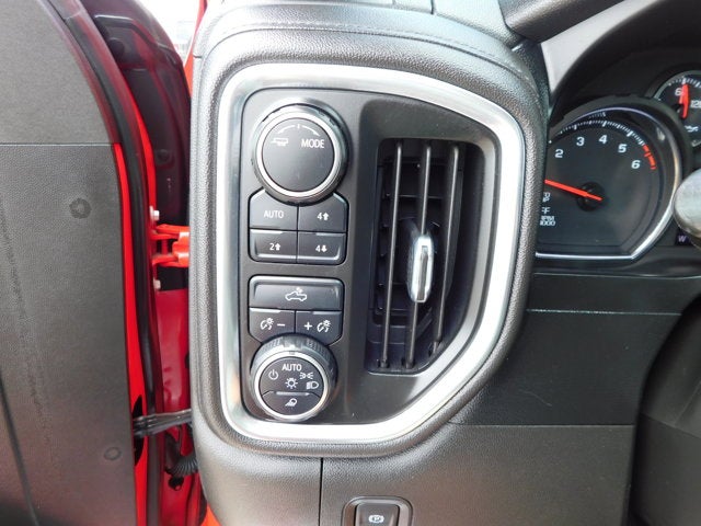 2022 Chevrolet Silverado 1500 LTD 4WD Crew Cab Short Bed LT